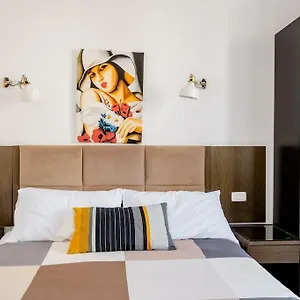 Francesco Romestay - Termini Apartamento